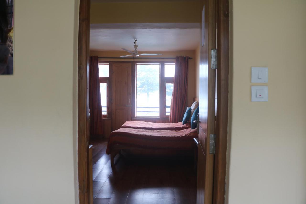 Pema Thang Hotel คางกรา ภายนอก รูปภาพ