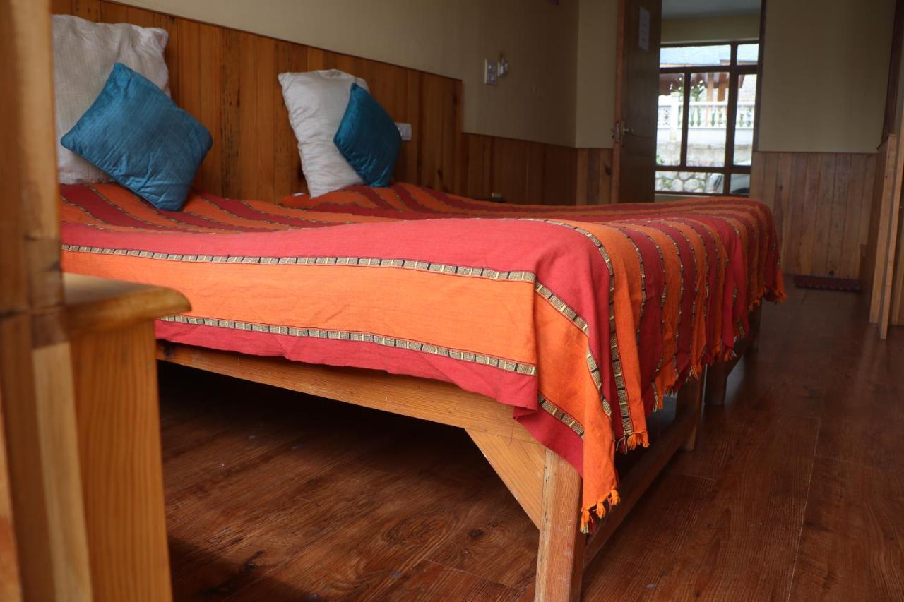 Pema Thang Hotel คางกรา ภายนอก รูปภาพ